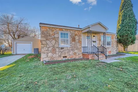1112 E Sycamore Ave, Altus, OK 73521 photo 4