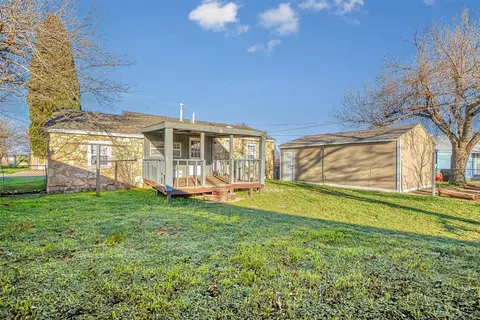1112 E Sycamore Ave, Altus, OK 73521 photo 22