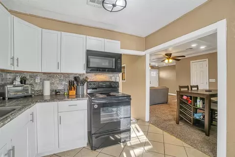 1112 E Sycamore Ave, Altus, OK 73521 photo 14