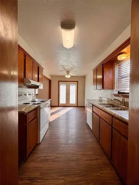 312 Cherryvale Rd, Edmond, OK 73003 photo 35