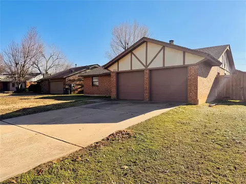 312 Cherryvale Rd, Edmond, OK 73003