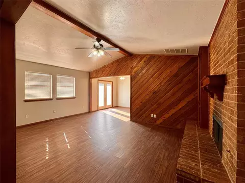 312 Cherryvale Rd, Edmond, OK 73003 photo 9