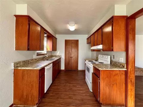 312 Cherryvale Rd, Edmond, OK 73003 photo 11