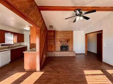 312 Cherryvale Rd, Edmond, OK 73003 photo 10