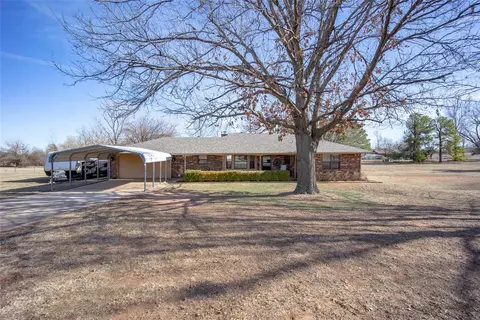 879 Cottontail Rd, Tuttle, OK 73089
