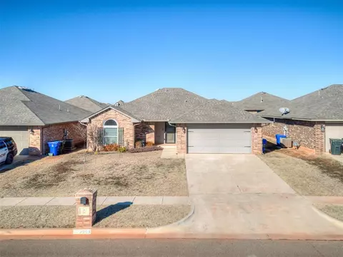 3905 Lynford Ln, Norman, OK 73026