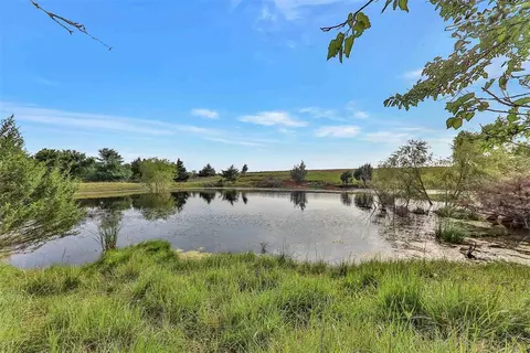 00900 N Broadway Rd, Mulhall, OK 73063