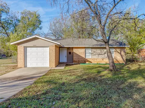 1002 N Minnesota Ave, Shawnee, OK 74801