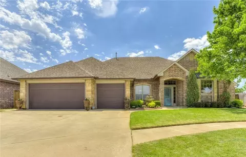 17125 Wales Green Ave, Edmond, OK 73012