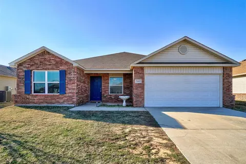 7601 Lipizzan Rd, Oklahoma City, OK 73132