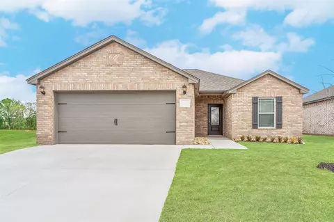 1613 Vermilion Ln, El Reno, OK 73036