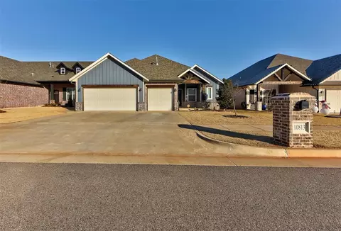 10813 NW 28th St, Yukon, OK 73099