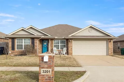 3201 SE 95th St, Moore, OK 73160