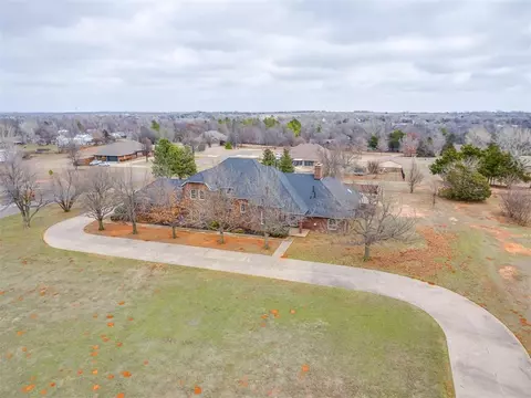 1100 N Red Bud Ter, Mustang, OK 73064