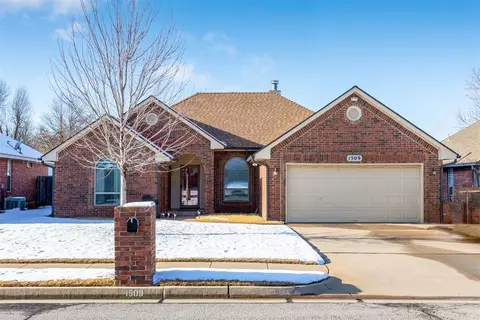 1509 George Dr, Edmond, OK 73003