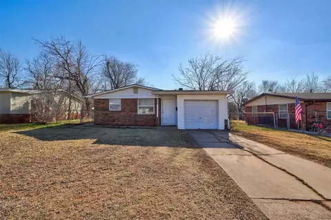 3920 SE 22nd St, Del City, OK 73115