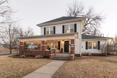 230 E 3rd St, Edmond, OK 73034 photo 39
