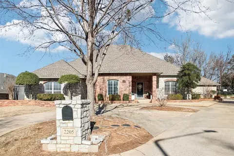 2205 Amber Rd, Oklahoma City, OK 73170