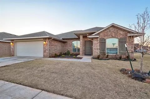 18233 Sunny Stone Ln, Edmond, OK 73012