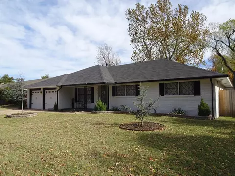 4916 N Vermont Ave, Oklahoma City, OK 73112