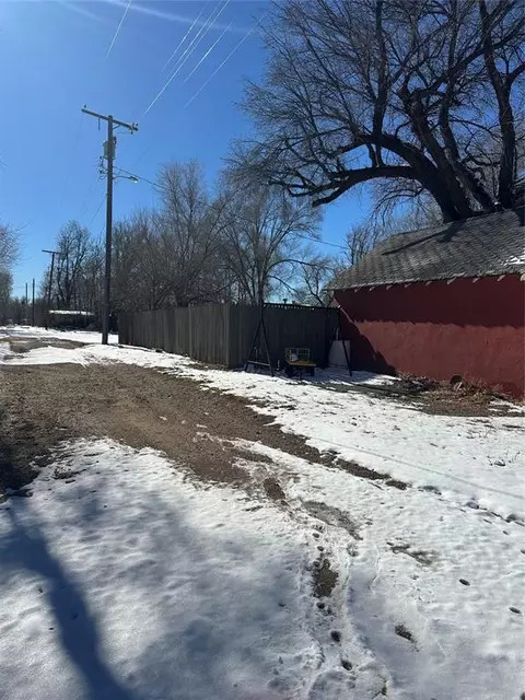 600 S Maple Ave, Erick, OK 73645 photo 10