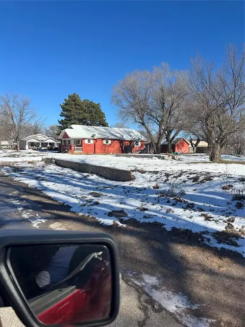 600 S Maple Ave, Erick, OK 73645 photo 8