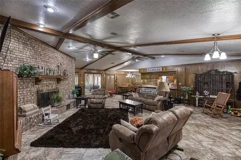 909 N Randall Ave, Elk City, OK 73644