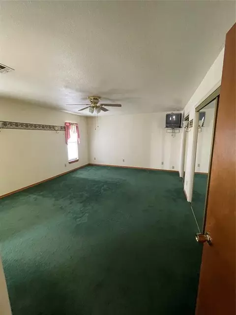 200 N C St, Olustee, OK 73560 photo 4