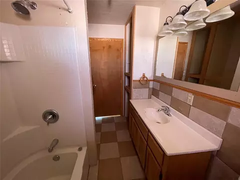 200 N C St, Olustee, OK 73560 photo 10