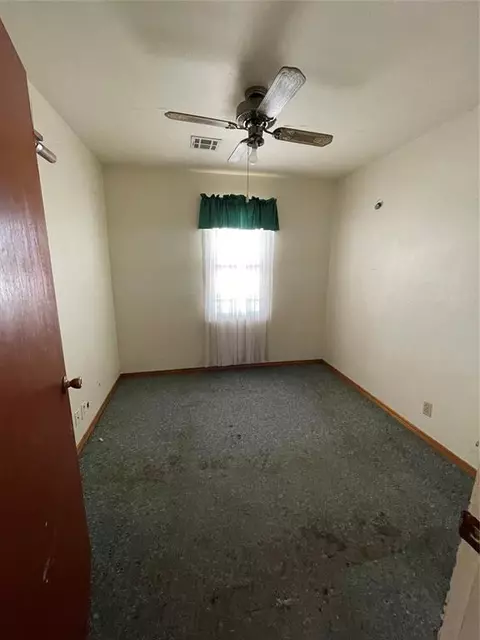 200 N C St, Olustee, OK 73560 photo 11
