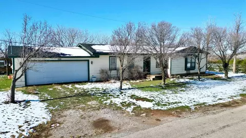 200 N C St, Olustee, OK 73560 photo 19