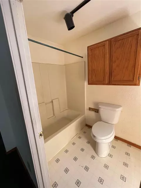 200 N C St, Olustee, OK 73560 photo 7