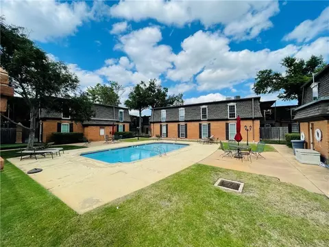 6000 N Brookline Ave #50, Oklahoma City, OK 73112