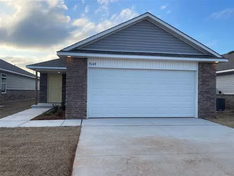 9009 Mongolian Fork Ln, Oklahoma City, OK 73160
