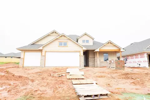 3240 Porter Dr, Edmond, OK 73012