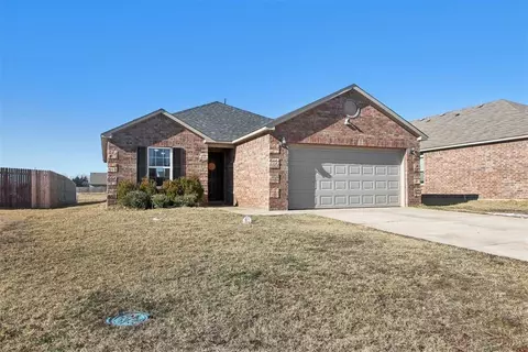 1685 Sussex St, Newcastle, OK 73065