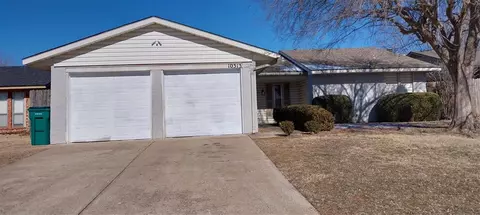 10313 Hollyhead Way, Yukon, OK 73099