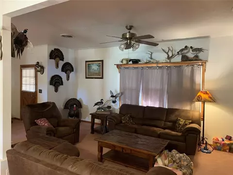 506 S Third St, Cheyenne, OK 73628 photo 2