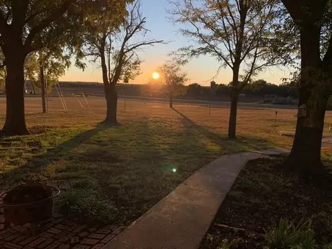 506 S Third St, Cheyenne, OK 73628 photo 22