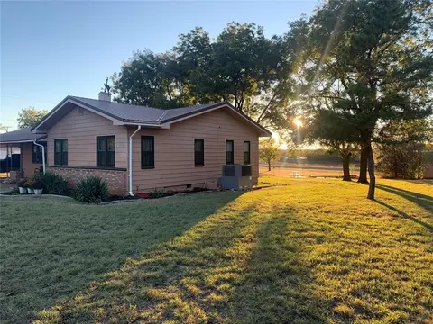 506 S Third St, Cheyenne, OK 73628 photo 32