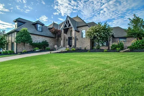 3201 Sawgrass Rd, Edmond, OK 73034