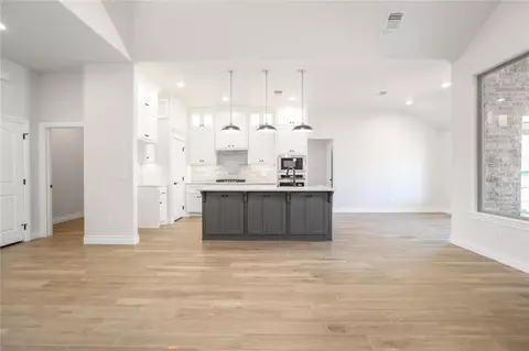 3116 Flycatcher Ln, Yukon, OK 73099