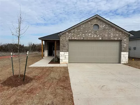 1206 Guthrie Farms Blvd, Guthrie, OK 73044