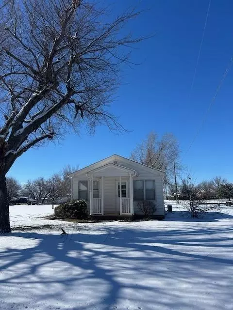 209 N 5th St, Kingfisher, OK 73750