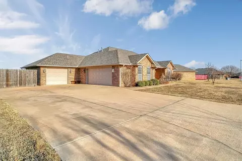 1713 White Tail Dr, Altus, OK 73521 photo 2