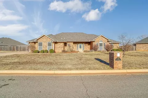 1713 White Tail Dr, Altus, OK 73521