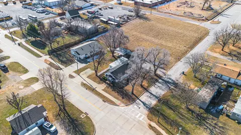 103 S Cimarron Rd, Tuttle, OK 73089 photo 6