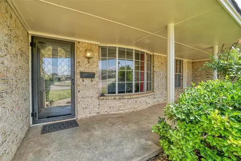 2012 N Mockingbird Ln, Altus, OK 73521 photo 5