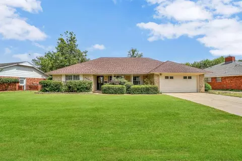 2012 N Mockingbird Ln, Altus, OK 73521 photo 2