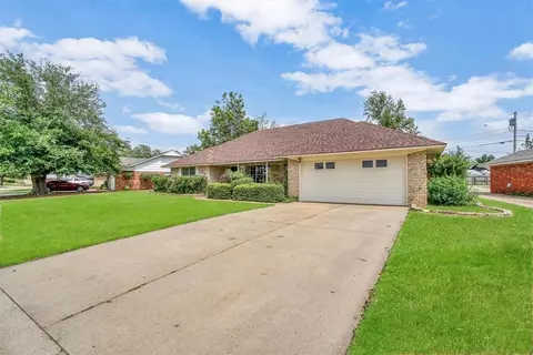 2012 N Mockingbird Ln, Altus, OK 73521 photo 3